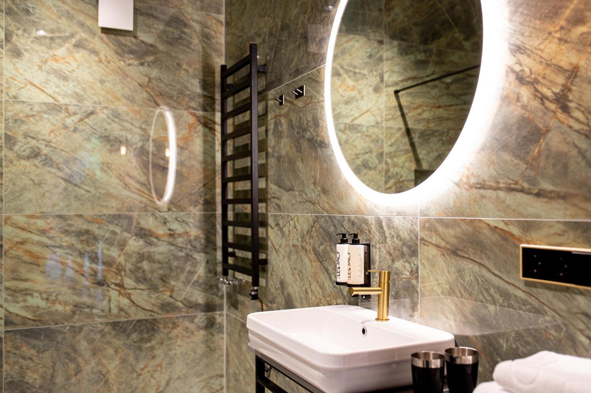 Hotel Gothards Kuldīga Dış mekan fotoğraf